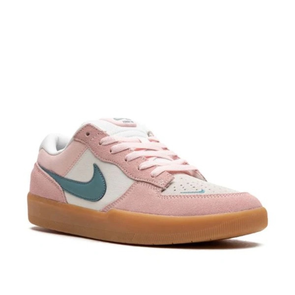 Nike SB Force 58 pink and blue worn once